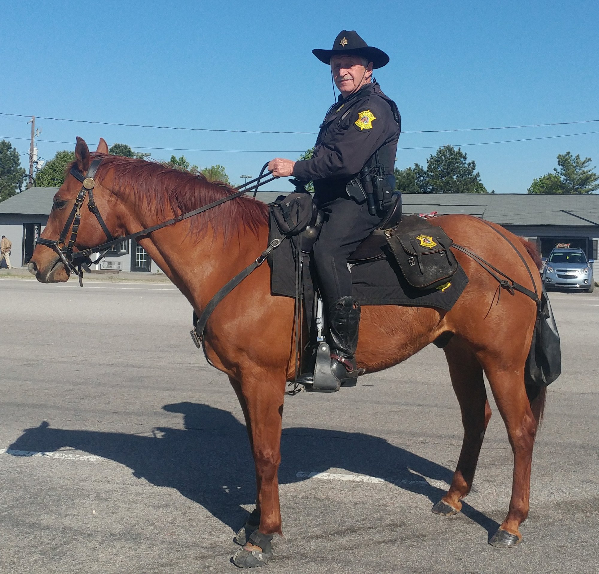 photo of Reserve Deputy on a horse
